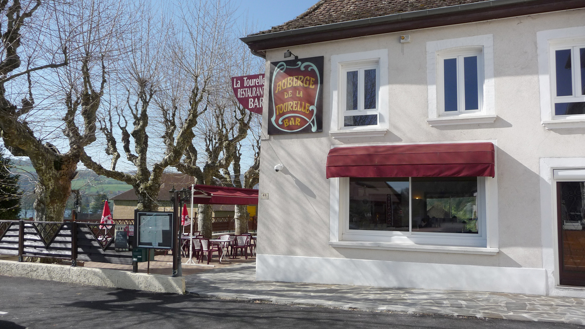 Relais De La Tourelle Friture de Lac Garnie Paladru