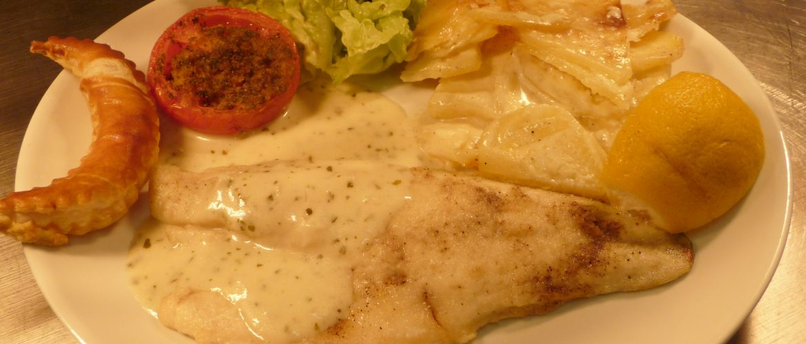 Relais De La Tourelle - Filet de Bar Meunière - Paladru
